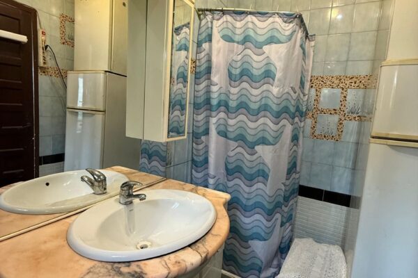 chalent independiente en Canyelles (3)